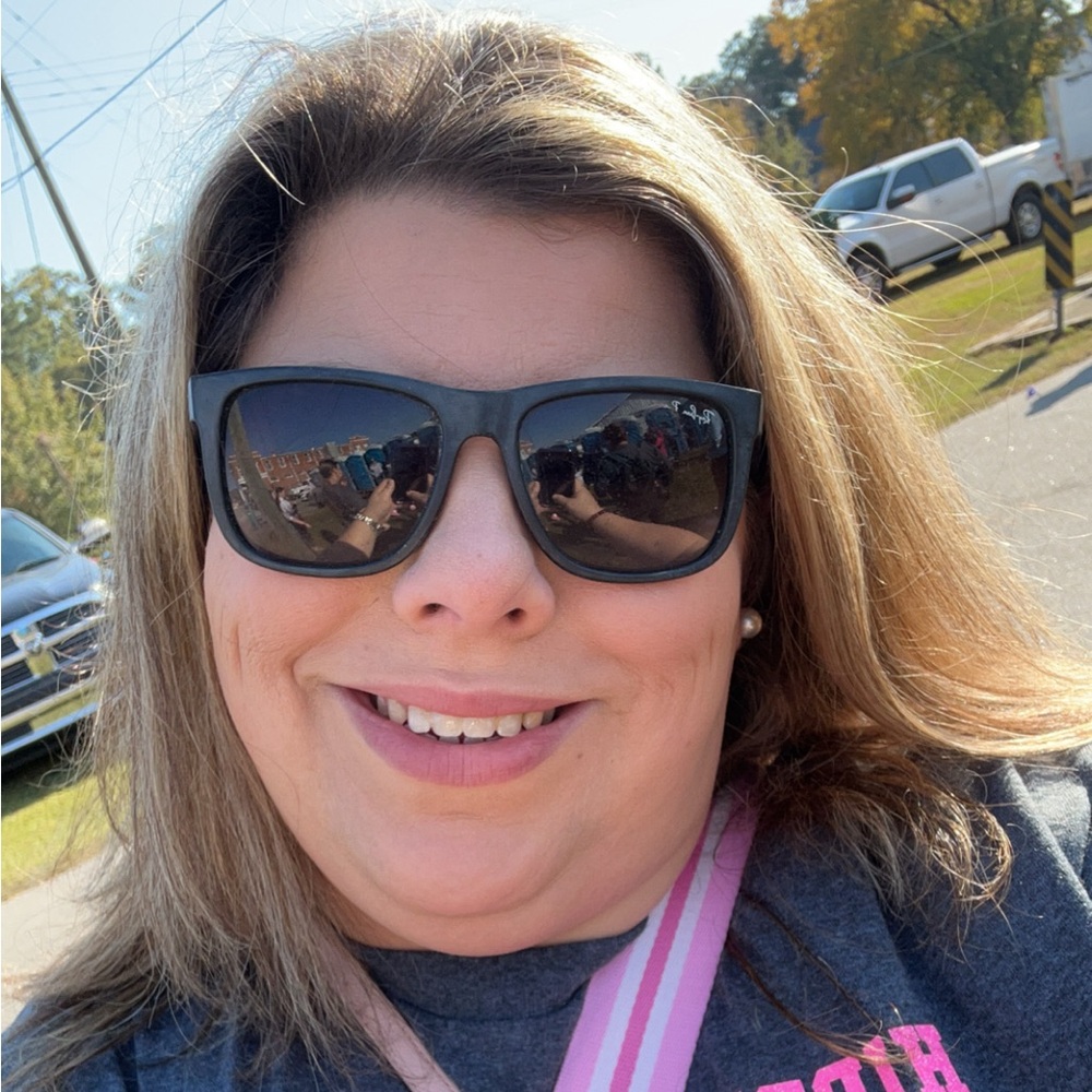 Meet your Posher, Kayla